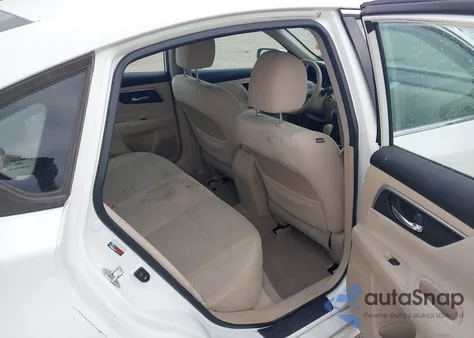 2014 Nissan Altima 2.5 S из США, поврежденный, VIN 1N4AL3AP4EN238376